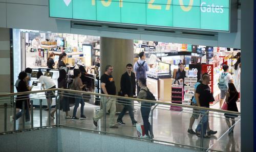 This file photo, taken June 22, 2018, shows duty-free shops at Incheon International Airport, west of Seoul. (Yonhap) 