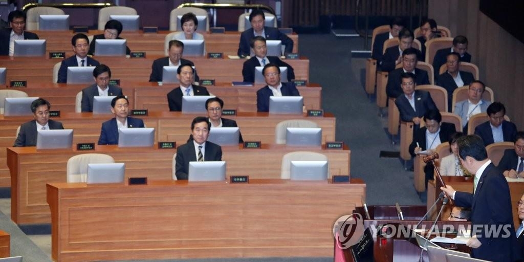 韓国国会は本会議で追加補正予算案を可決した＝２２日、ソウル（聯合ニュース）