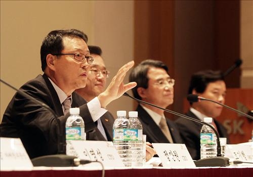 <SKT 데이터무제한..네트워크 전쟁 선포>(종합) - 2