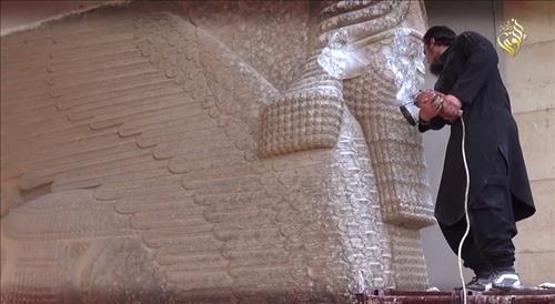 IS, 이라크 모술서 고대유물 파괴 동영상 공개 - 3