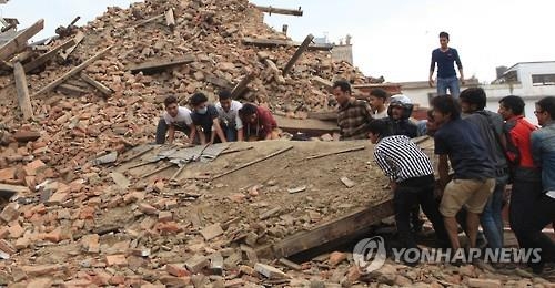 네팔 대지진에 최소 1천865명 사망·4천718명 부상(종합) - 3