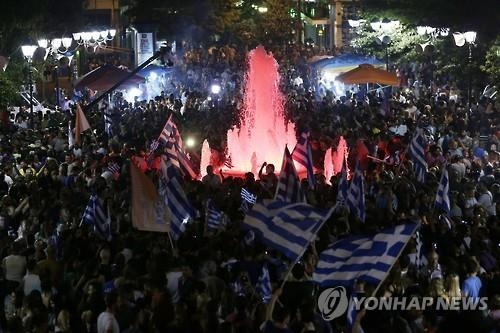 그리스 국민투표 긴축안 거부…'오히'(반대)가 압도적(종합2보) - 3