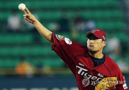 <프로야구> KIA 김진우, 팔꿈치 수술…재활에 1년 - 2