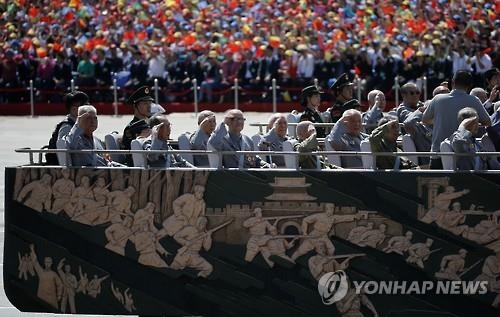 <中열병식> 사진으로 보는 열병식…"中군사력 한눈에" - 10