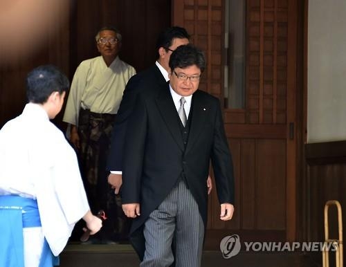 아베 측근 "한국, 유엔총장 맡을 자격없음 드러나" - 2
