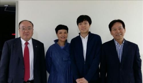 천재소년 송유근, 내년 2월 최연소 박사 된다1