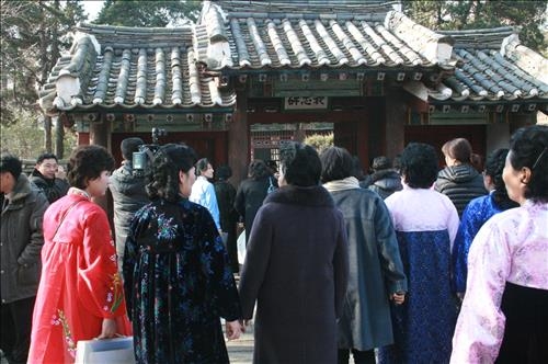 개성에서 南北여성 문화행사 열렸다…"동질성 회복 계기 되길" - 2