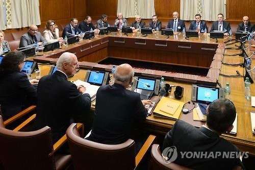 시리아 반정부단체 "정부의 봉쇄 해제 없이는 협상 못해" - 3
