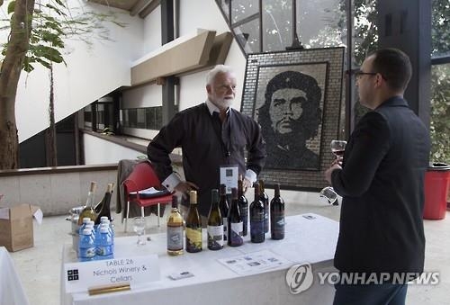 美와인업계 '럼주왕국' 쿠바 진출 '부푼 꿈' - 2