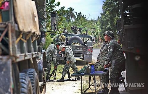 필리핀 정부-최대 반군 휴전 '살얼음'…다른 반군 무장공세 강화 - 2