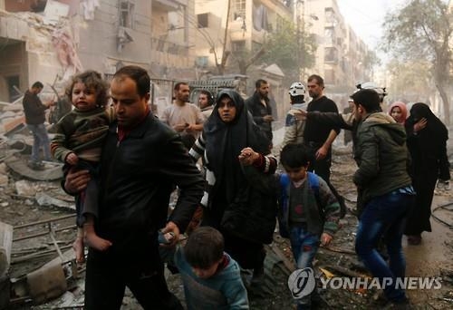 英佛-러시아, 시리아 폭격 중단 놓고 유엔서 정면충돌 - 4