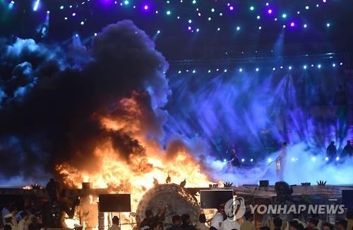 인도 '메이크 인 인디아' 행사장 큰 불…사상자는 없어(종합) - 2
