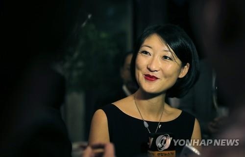 한국계 입양인 펠르랭 "빈민촌 어린이 장관 시켜준 佛에 감사" - 2