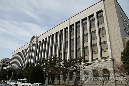 보복운전으로 女운전자 사망…현장검증서 딱 걸려 - 2