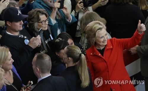 힐러리 당선가능성, 도박사이트에서는 여전히 압도적 - 2