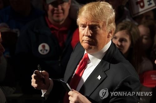 WP "트럼프 언론에 재갈물리겠다는 것은 민주주의 위협" - 2
