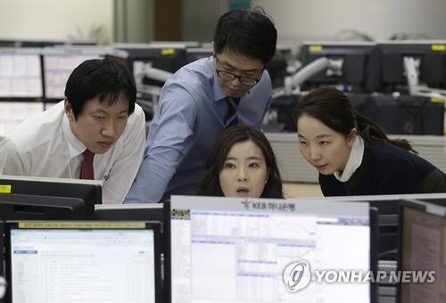 한국 원화가치 3월에만 8% 뛰었다…아시아 통화 중 상승률 1위 - 3