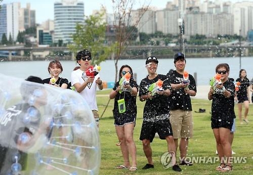 <한강개발 30년> 콘크리트 걷어내 자연성 회복하고 관광지로 재도약 - 4