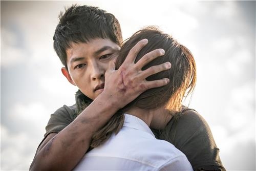 "빅보스 송신"의 판타지…'태양의 후예'가 남긴 것들 - 6