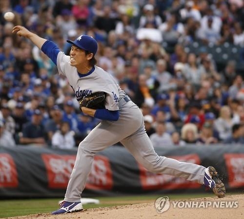 마에다, '투수 무덤'서도 무실점…시즌 3승·방어율 0.36 - 2