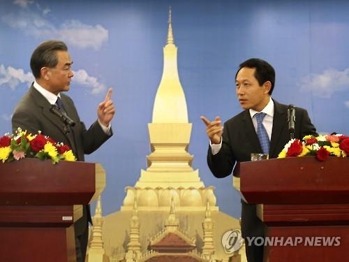 중국, 남중국해 분쟁 동남아 '우군확보' 공들이기 - 2