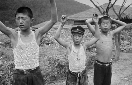 푸른 눈의 렌즈에 담긴 여수-순천사건…"갈라선 나라" - 4