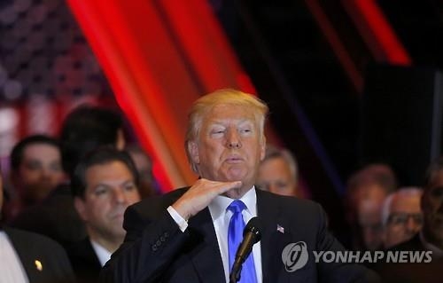 트럼프 "힐러리는 부정직…끔찍한 대통령 될 것" - 2