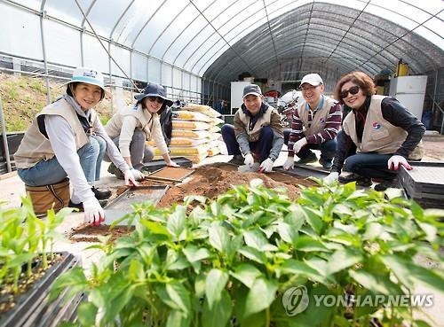 고령화 심각한 시골 마을…84세도 이장 맡는다 - 5