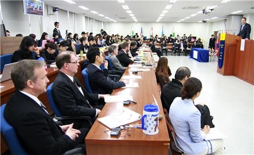 한동대 로스쿨 美 변호사시험 25명 합격…100% 영어 수업 - 2