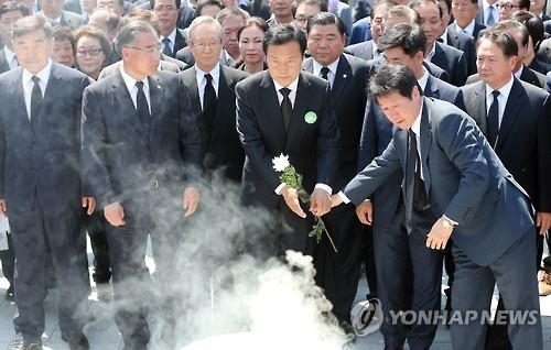 孫, '5·18 광주'서 "새판짜는데 앞장"…정계복귀 강력 시사(종합) - 2