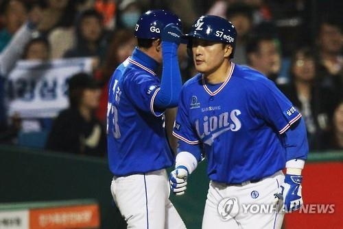 <프로야구> 이승엽, 올 시즌 첫 2경기 연속 홈런 - 2