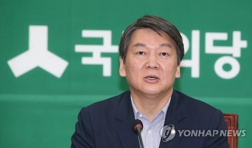 安, 김학일 前총선후보 빈소 방문…고인 추진 법안 발의 약속 - 2