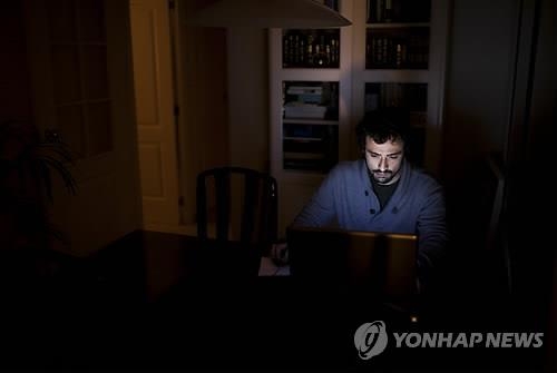 "다 큰 자녀 먹여살리기 힘들어"…스페인 법원, 부모 손 들어줘 - 2