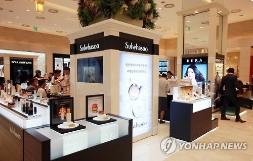 "다시 오르는 화장품株 살까 말까"…고민에 빠진 투자자들 - 2