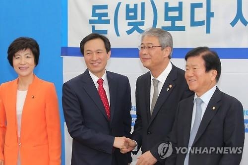 야3당, 구조조정 관련 "청문회"·"책임자 처벌"…노동계 '구애' - 2