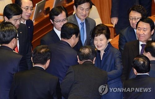 새누리, '공동 1당' 되면서 국회 본회의장 중앙좌석 사수 - 3