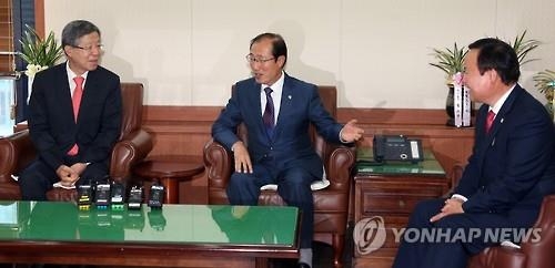 김희옥·이원종 상견례 "당정 힘합쳐 국민께 희망드리자" - 2