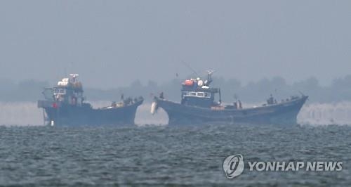 세계는 中불법조업과 전쟁중…어장약탈에 '벌금폭탄'·전투기도(종합) - 4