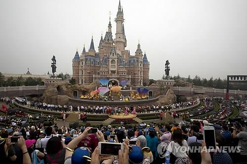 상하이 디즈니랜드를 비판적으로 보는 중국의 국수적 네티즌 - 2