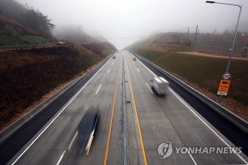 광주-대구고속도로 확장 뒤 사고 늘어…사망자는 없어 - 2