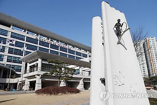 조선업 위기로 특성화고교 졸업생까지 '한숨'…취업률↓ - 2