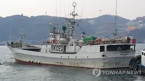<선상 살인> 광현호, 살인혐의 베트남 선원과 불안한 동행(종합) - 2