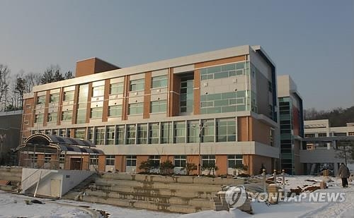 전국이 주목했던 농촌 기숙형中 "문 닫을 일 걱정할 판" - 3