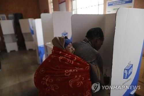 남아공 만델라 잊혀가나…집권당 '최악 선거결과' 직면 - 3