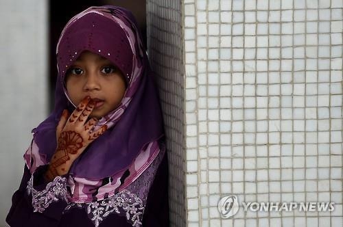 "10대 성폭행해도 피해자와 결혼땐 석방"…말레이법원 판결 논란 - 2
