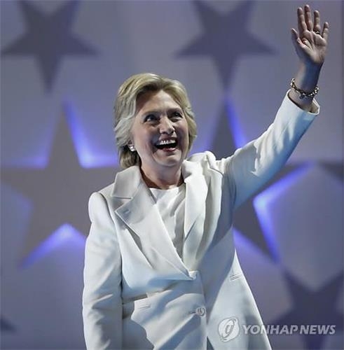힐러리 "지금, 선거 후, 대통령이 돼서도 TPP 반대" 거듭 천명 - 3