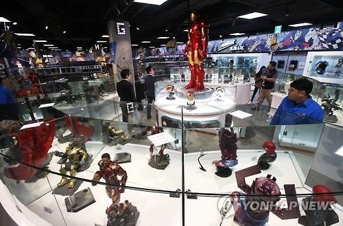 화장품·패션·장난감…전문점 늘리는 유통업계 - 2
