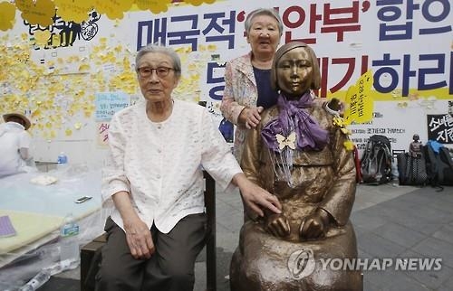 광복 71주년 방방곡곡 '소녀상' 건립 물결…40곳 돌파 - 3
