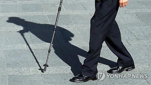 '밥 안 준다' 고모 살해 50대, 경찰서·마을회관서도 '밥 타령' - 2