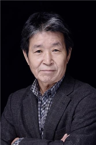 '2016 윤영선연극상'에 연출가 기국서씨 - 2